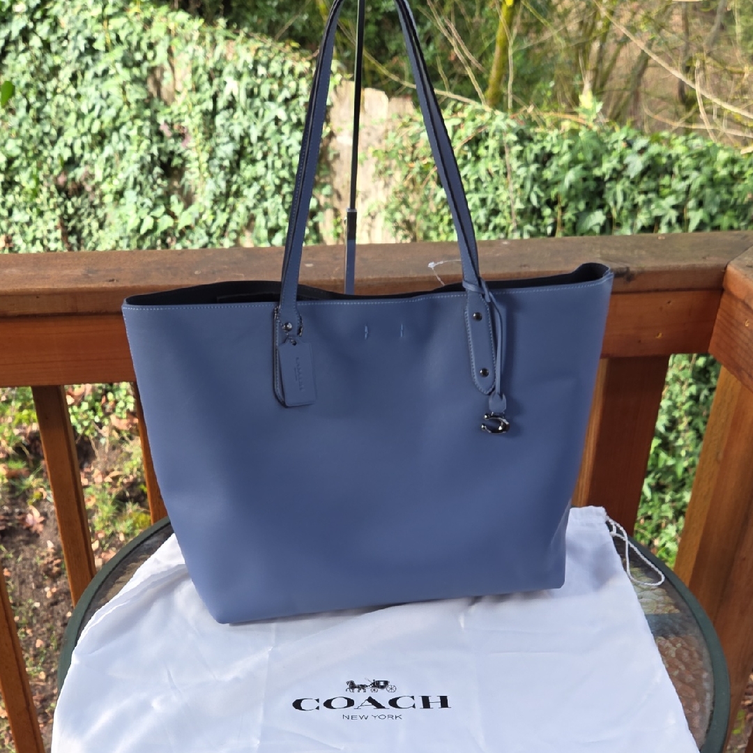 Nwt-Coach Blue Stone Central Tote 39